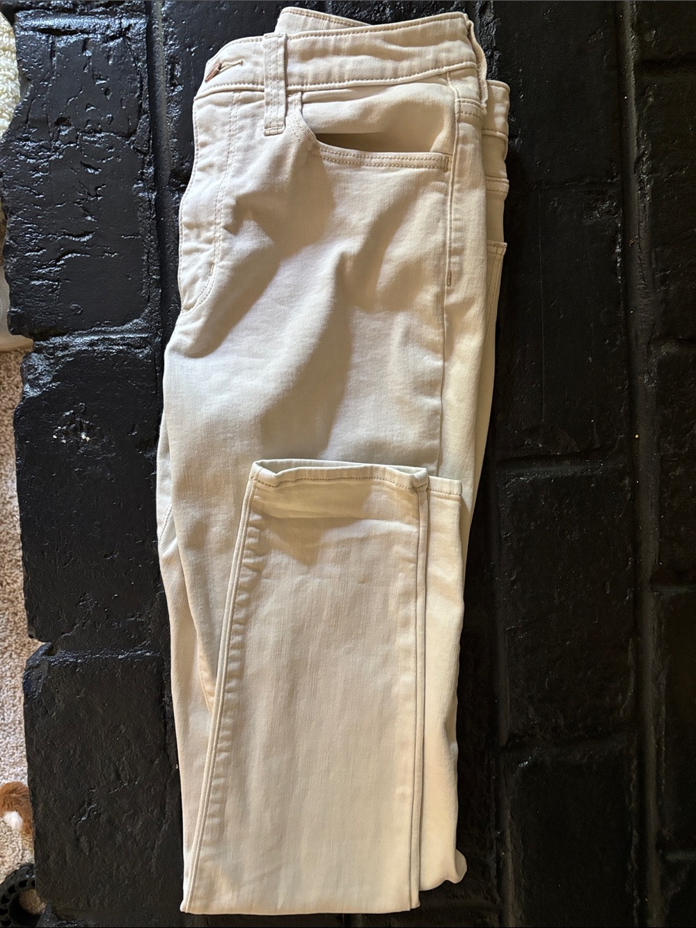 Universal Thread Cream High-Rise Skinny Jeans
